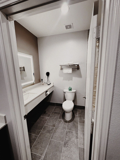 Bathroom 4, Studio 6 – Humble, Tx, Houston