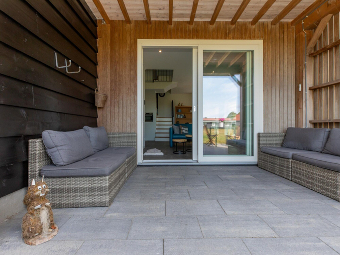 Others 4, Wonderfully Quiet Situated in Polder near Beach, Veere