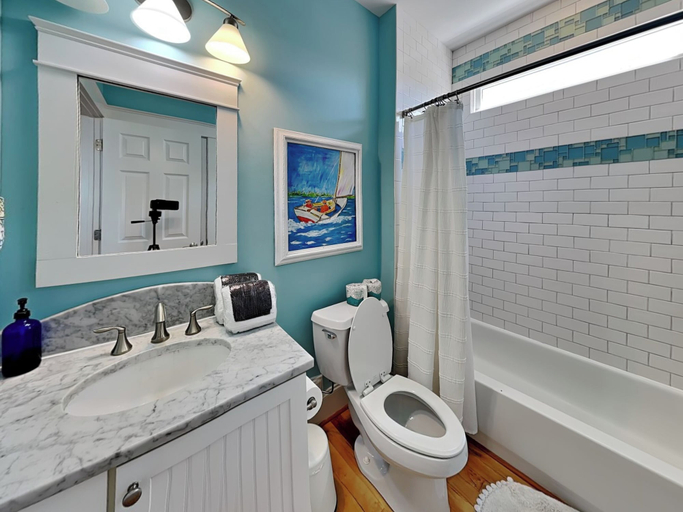 Bathroom 4, A Shore Cure by Carolina Retreats, New Hanover