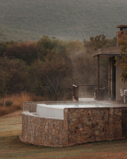 Bathroom 4, Babirwa Game Ranch, Waterberg