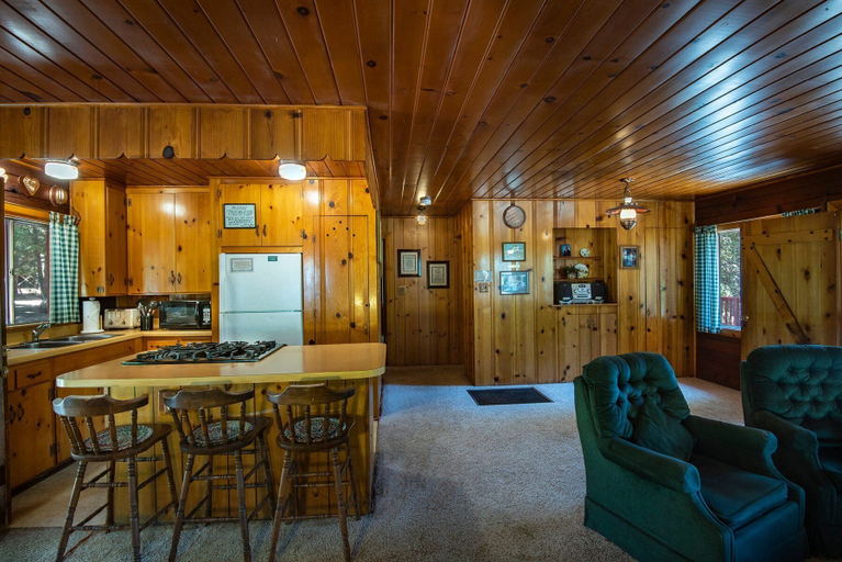 Others 5, Lockwood Lodge, Mariposa