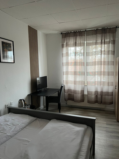 Room 2, Art Rock Airport Hotel, Köln