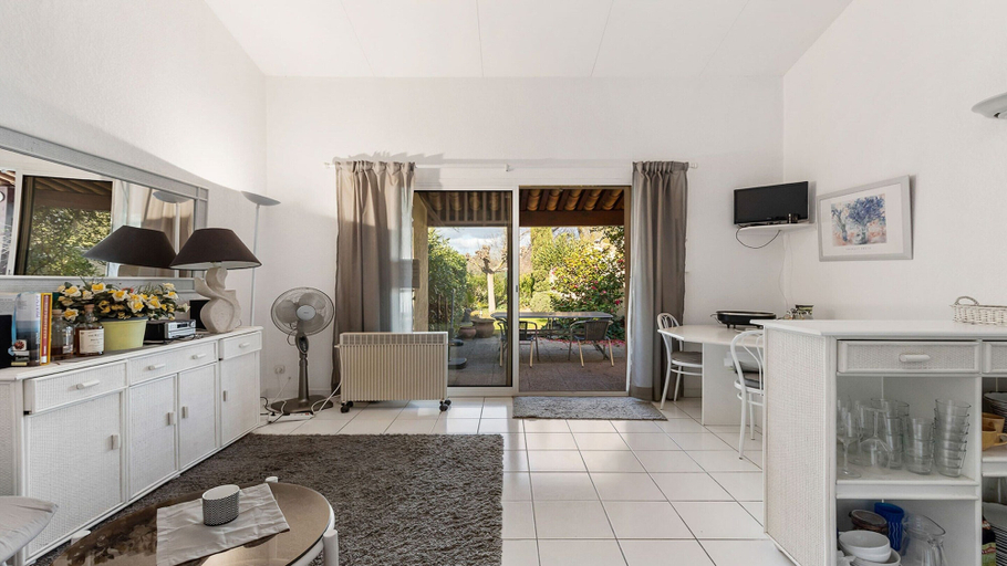 Living room 3, Garden Hideaway by the Sea, Hérault