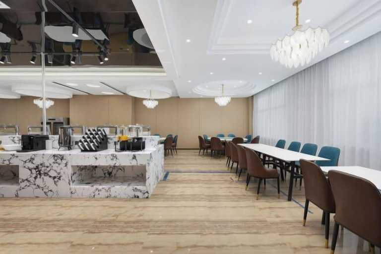 Food & Drinks 5, Yining Development Zone Licheng Ruixuan Hotel (Yining Airport), Ili Kazakh