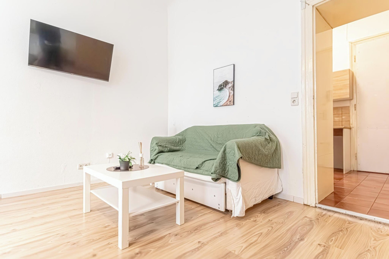 Exterior, Simple 1BR Apartment Long Stay Belvedere, Wien