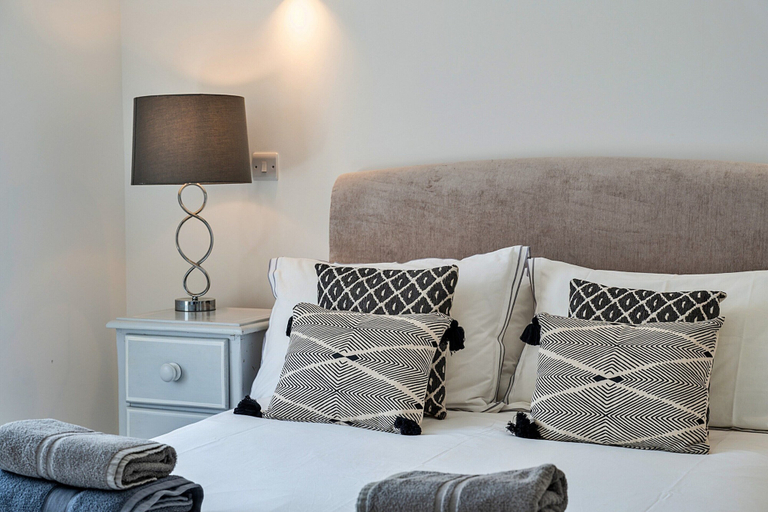 Room 4, Charming Home in Saltash Near Whitsand Bay, Cornwall