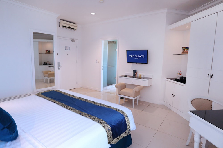 bedroom 16
