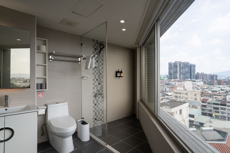 Bathroom 3, ElEnce Hotel, Taichung