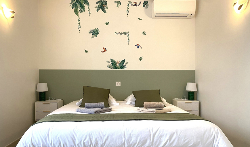 Bedroom 4, Puravida Apparts, Ain