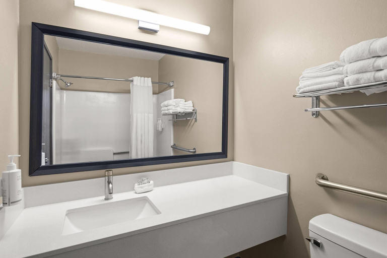 Bathroom 4, Travelodge by Wyndham Fargo West Acres, Cass