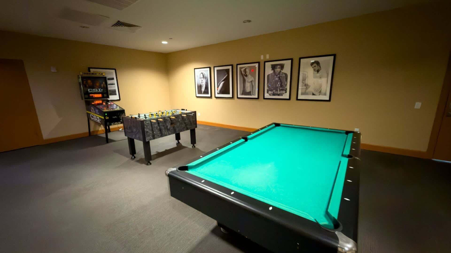 Game room 3, Sapphire Exclusivity Luxury Killer Views 3 Bedroom Apts, Cameron