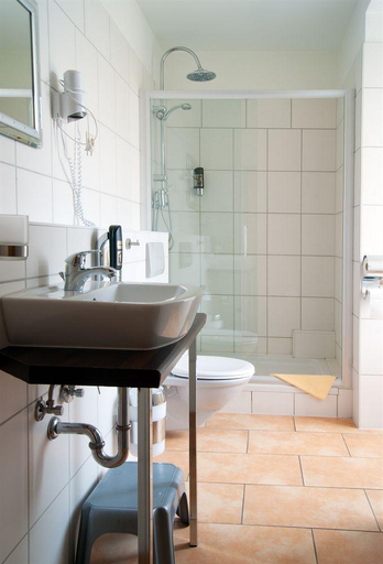 Bathroom 5, Regiohotel Quedlinburger Hof, Harz