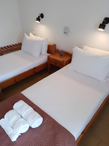 Bedroom 4, Loggia, Crete