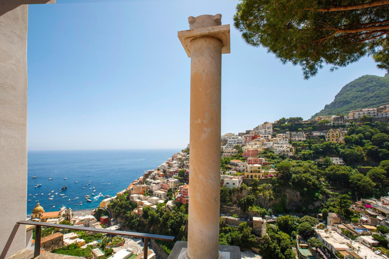 Room 2, Villa Field in Positano, Salerno