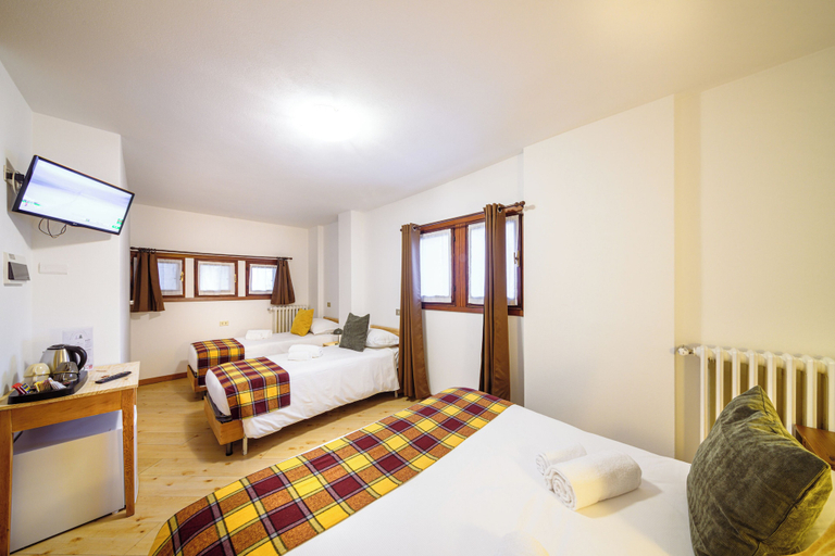Room 5, Hotel Ambassador Bormio, Sondrio
