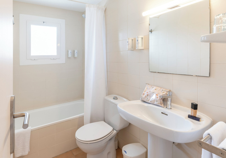 Bathroom 3, BAY HOTEL, Girona