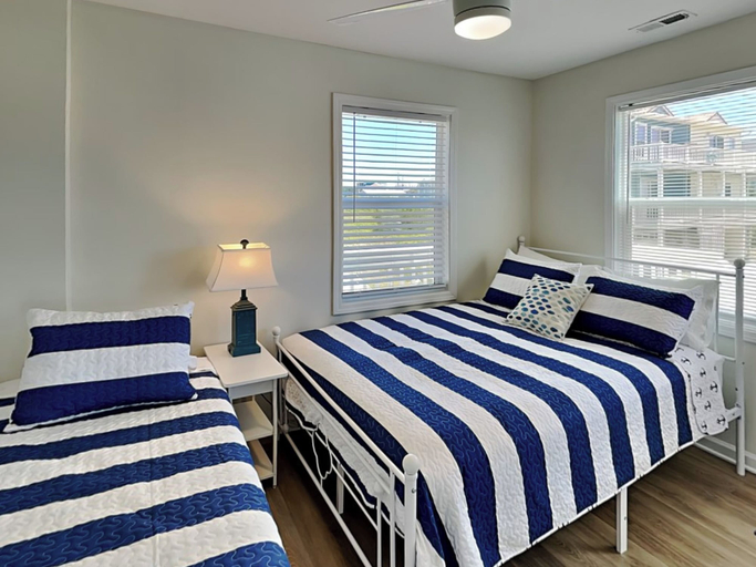 Bedroom 3, Sunset Retreat by Topsail Realty, Onslow