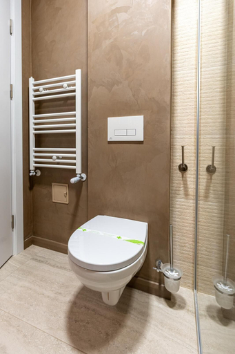 Bathroom 5, Hotel Sierra, Pitesti