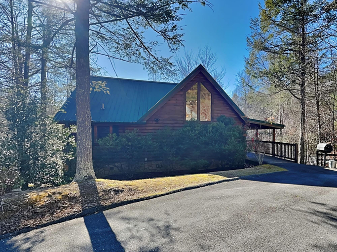 Exterior & Views 2, Smoky Bear Hideaway by Jackson Mountain Rentals, Sevier