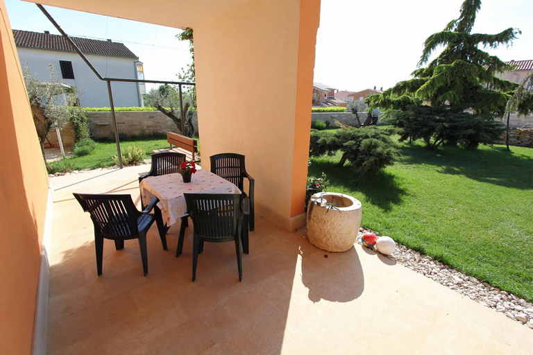 Others 2, Apartment in Fažana with Garden & Terrace, Fažana