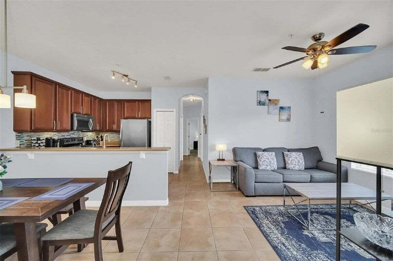 Interior 5, Oakwater End Unit With Balcony, Osceola