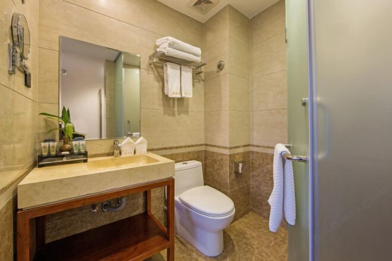 Bathroom 4, Wuyishan Guanjing Shanfang Hotel, Nanping