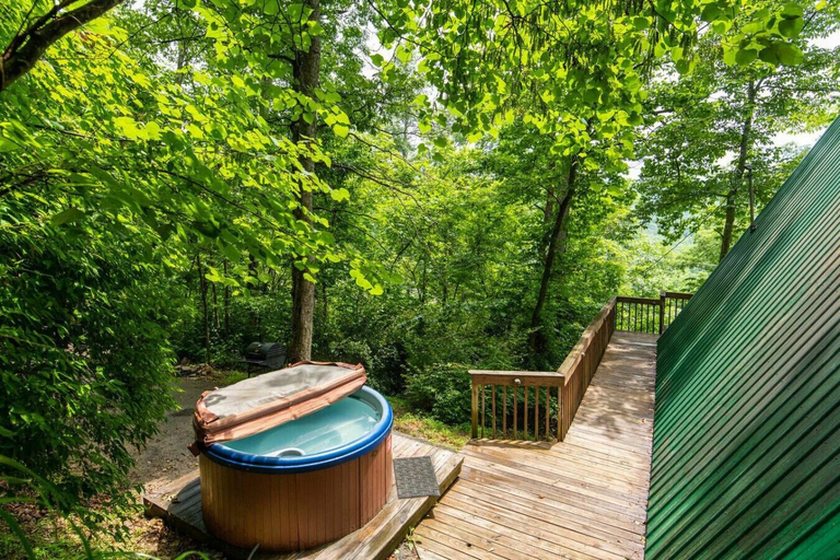 Interior 3, Hot Tub - Haven at the Red - Red River Gorge, KY, Powell