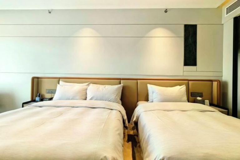 Bedroom 3, Jinling Shenzhou Hotel, Lianyungang