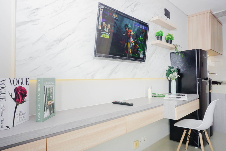 Facility, Comfy Studio for 2 Pax at Monroe Tower Apartment By Travelio, Cikarang