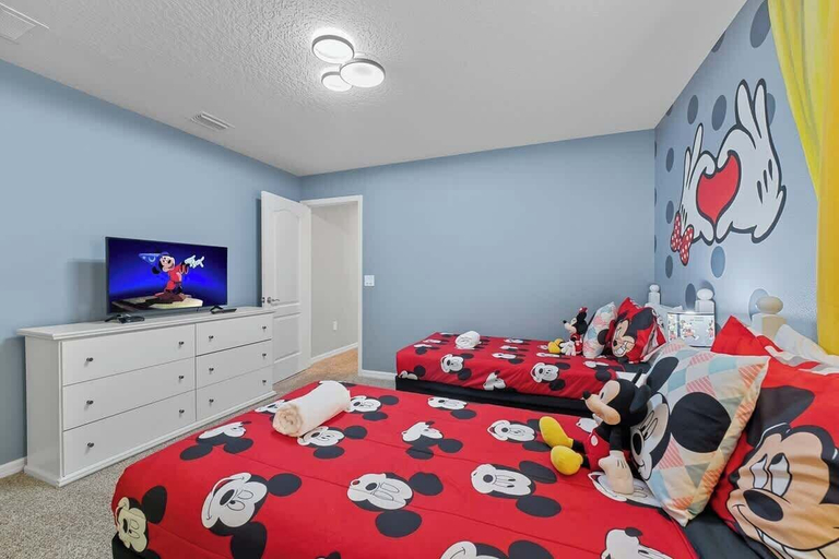 Room 5, Ultimate 6BR Fun Pool Table Movie Games, Osceola