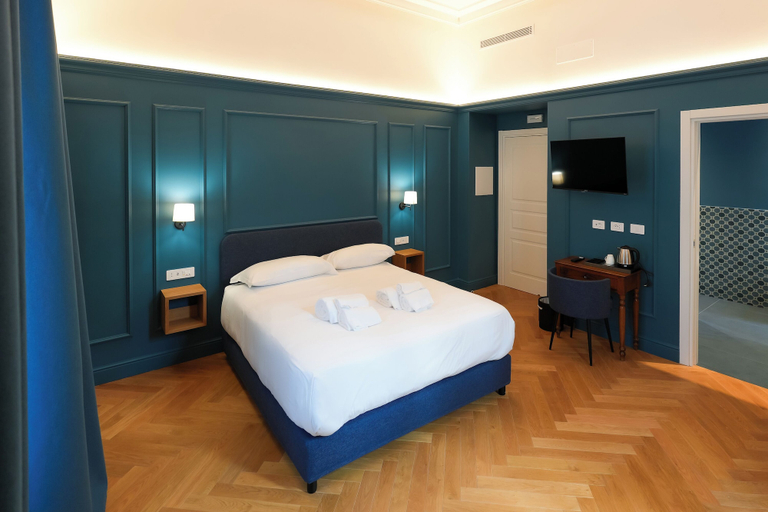 Room 5, Villa Liberty, Napoli