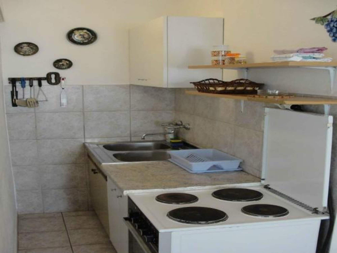 Private kitchen, Apartments Pinija - Basic Two Bedroom Apartment With Terraces -, Supetar