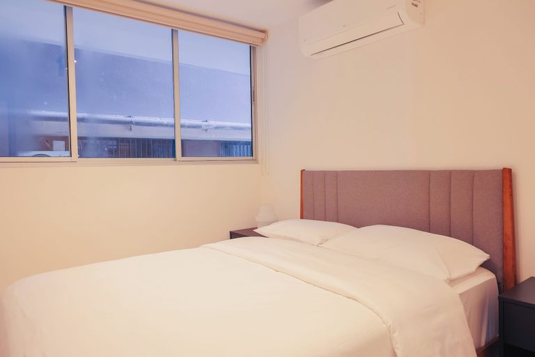 Room 5, Edificio Doña Raquel, Panamá