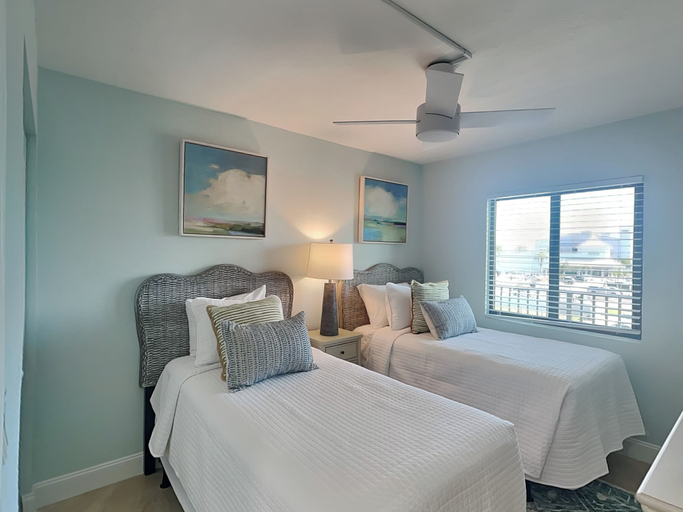 Bedroom 3, Seaside 3 by Distinctive Beach Rentals, Lee