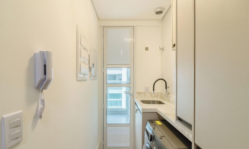 Private kitchen 4, Seafront Condominium With Pool - SHC, Piçarras