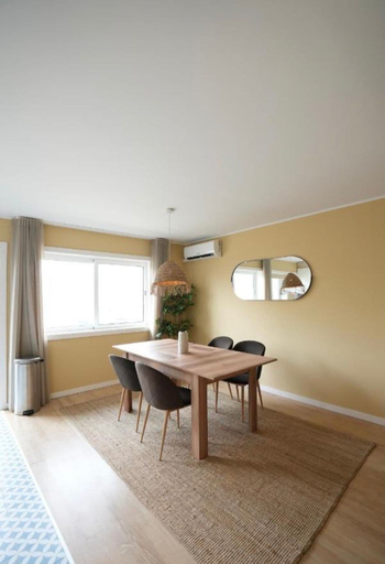Living area 4, ON Apartments - Family - Free Parking & Pet Friendly, Porto