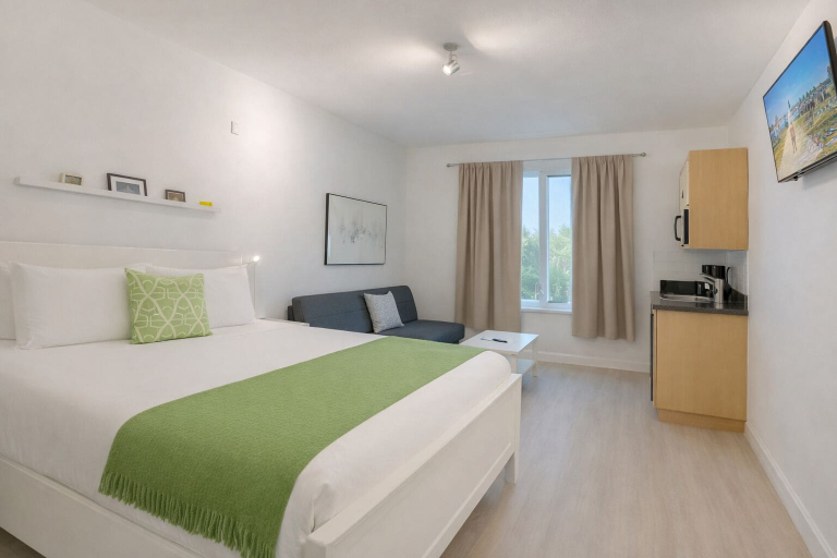 Primary image, Miami Beach Escape Inviting Studio, Miami-Dade