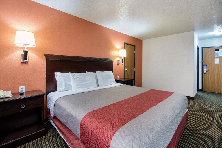 Bedroom 3, Motel 6 Marion, IL, Williamson