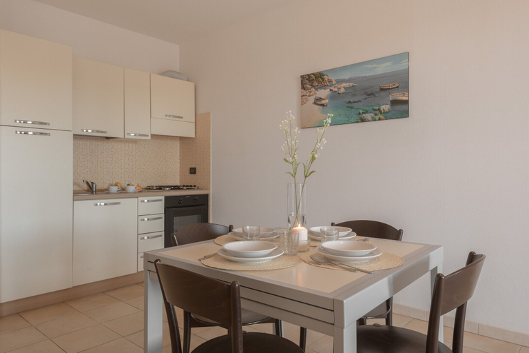 Private kitchen 4, Residence Le Fontane, Cagliari
