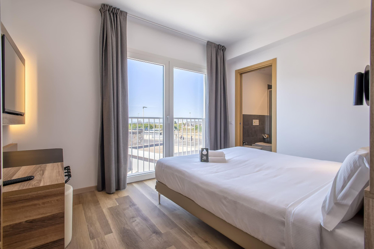 Bedroom 3, B&B Hotel Sassari, Sassari