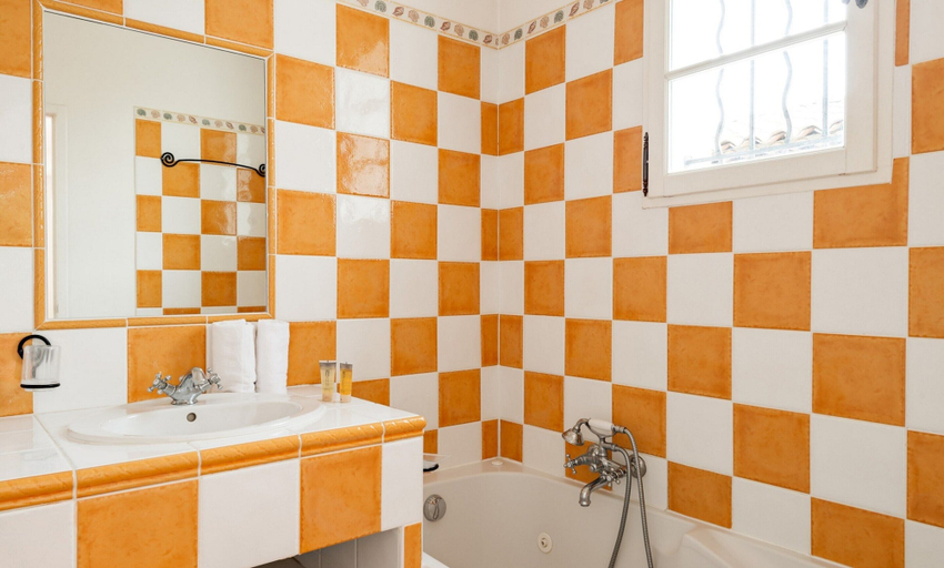 Bathroom, Elegant Villa in Fayence, Var