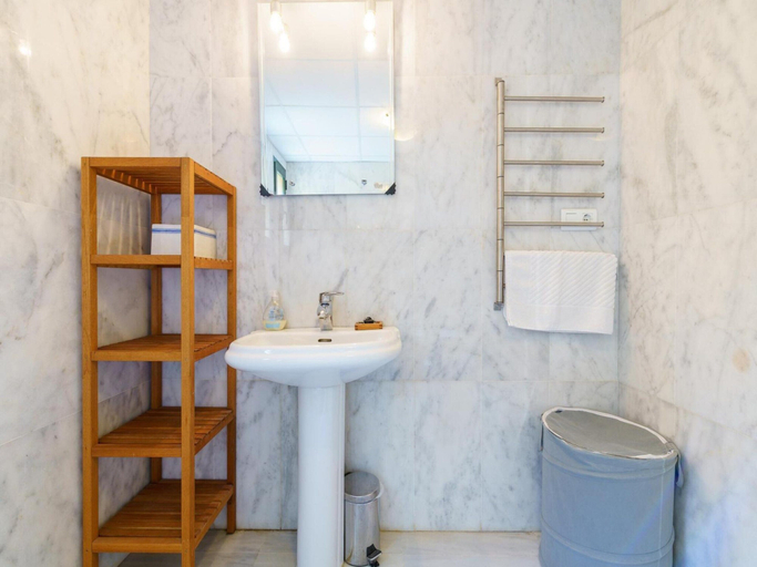 Bathroom 2, 3 Bedroom Penthouse in Mijas, Málaga