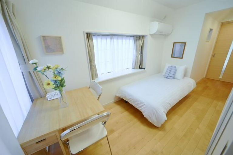 Primary image