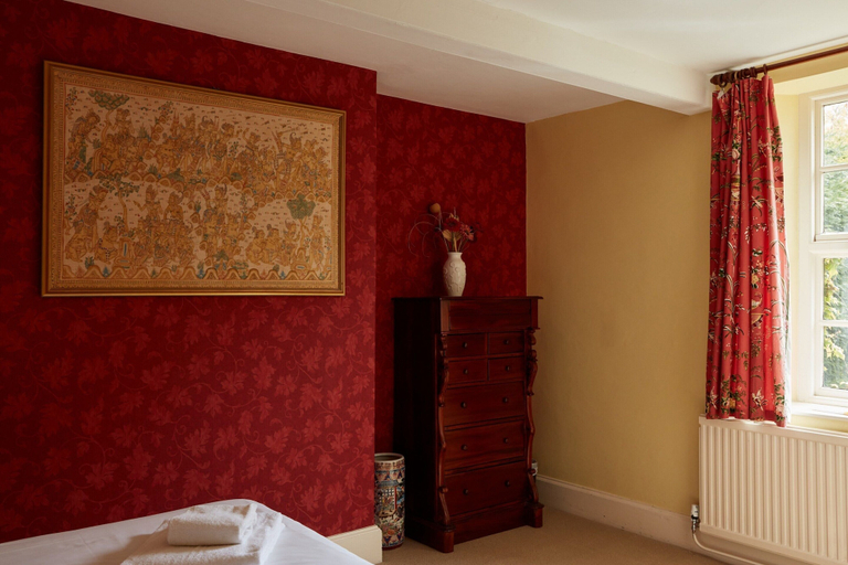 Room 2, Cottage in Derbyshire With Private Garden, Derbyshire