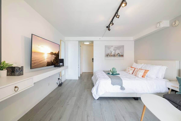 Room 2, @ Marbella Lane - Scenic Waikiki Canal View+ Beach, Honolulu