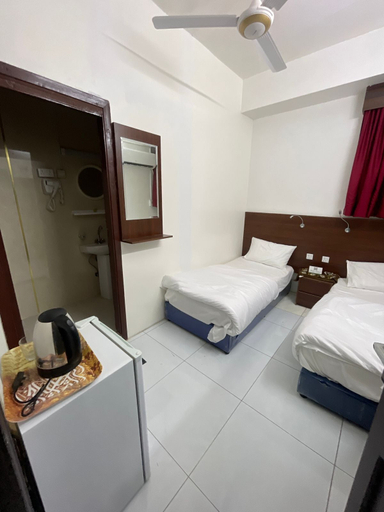 Room 3, Nozol Luluat Sultanah Hostel, Al Madinah Al Munawwarah