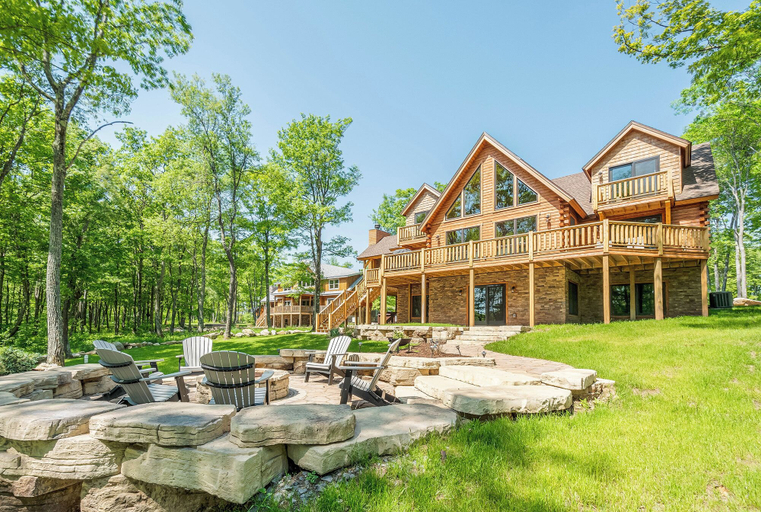 Exterior & Views 2, A Lil Slice of Heaven by Taylor Made Deep Creek, Garrett