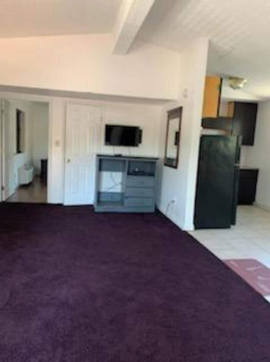 Private kitchenette 2, Santa Fe Motel Tehachapi by Hotel O, Kern