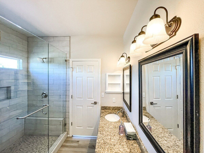 Interior 5, 15524 Candle Creek, El Paso
