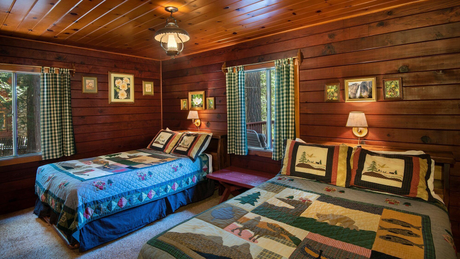 Bedroom 2, Lockwood Lodge, Mariposa